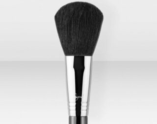 Sigma Beauty F30  Large Powder Brush